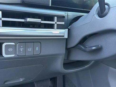 Certified 2025 Hyundai Santa Fe SEL AWD/4WD image 17