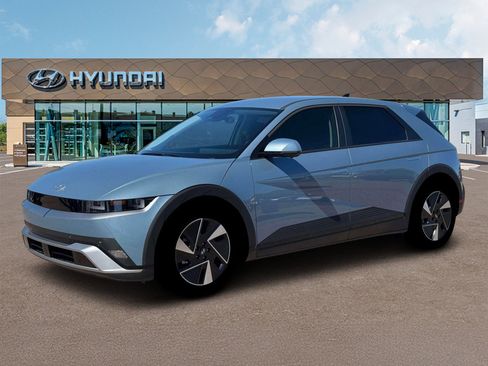 New 2026 Hyundai Ioniq 5 SEL RWD image 2