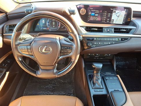 Used 2019 Lexus ES 350 image 11