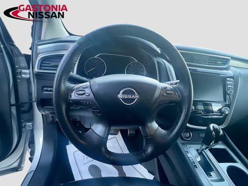 Used 2024 Nissan Murano SV FWD image 14