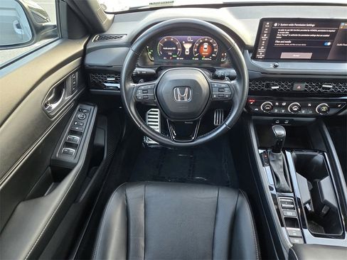 Used 2023 Honda Accord Sport image 13
