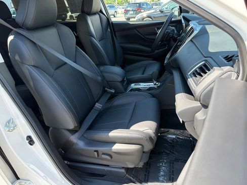 Certified 2025 Subaru Ascent Limited AWD/4WD image 8