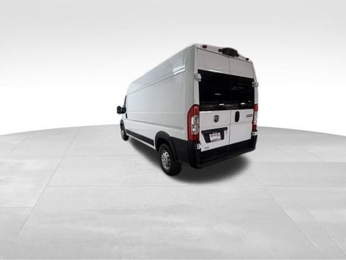 Used 2023 RAM ProMaster 2500 FWD image 12
