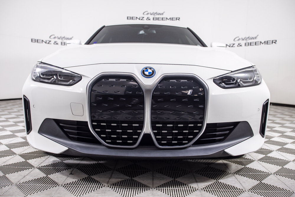Used 2023 BMW i4 eDrive40 w/ Premium Package RWD image 3