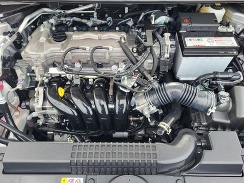 Used 2022 Toyota Corolla LE w/ Carpet Mat Package (TMS) image 11