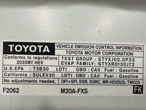 Used 2025 Toyota Corolla Cross AWD Hybrid image 69