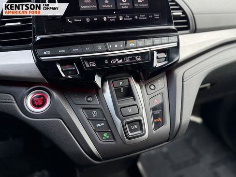 Used 2025 Honda Odyssey Sport-L image 23