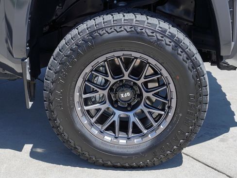 Certified 2024 Toyota Tacoma TRD Sport AWD/4WD image 10