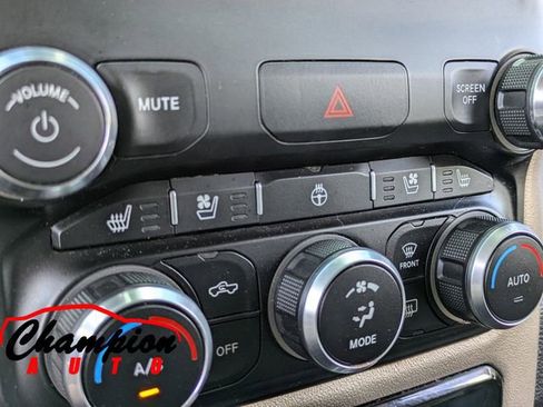 Used 2019 RAM 1500 Laramie RWD image 25