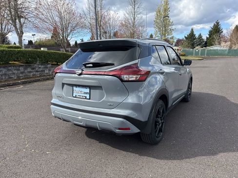 Used 2023 Nissan Kicks SR w/ SR Premium Package image 7