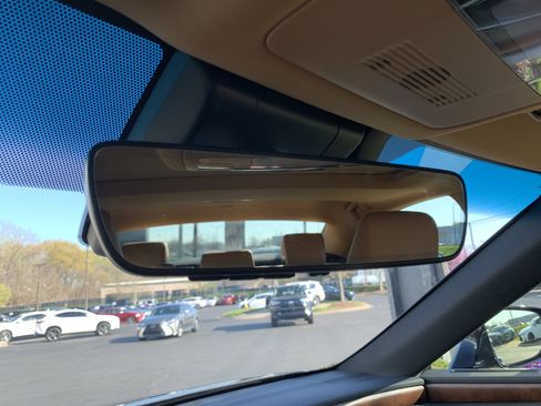 Used 2025 Lexus ES 350 w/ Premium Package image 27