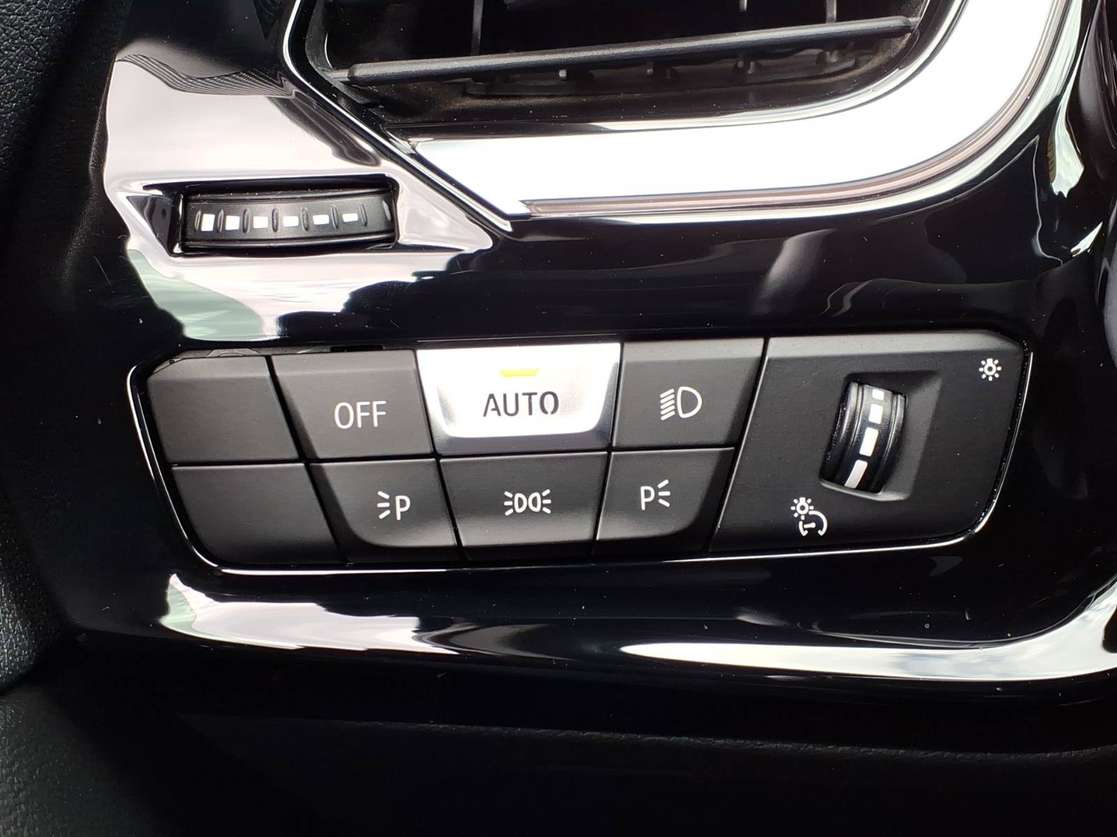Used 2020 BMW Z4 M40i w/ Premium Package RWD image 29