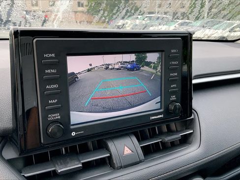 Used 2021 Toyota RAV4 XLE FWD image 28