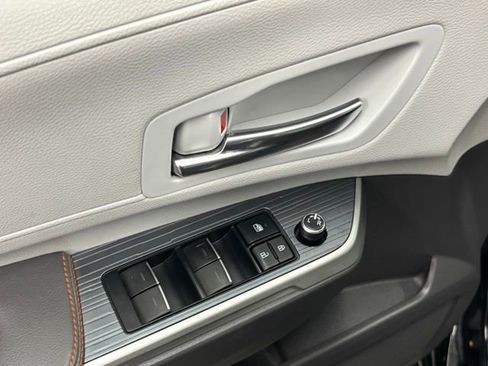 Used 2021 Toyota Sienna XSE w/ XSE Plus Package image 16