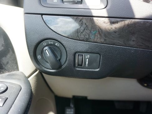 Used 2019 Dodge Grand Caravan SE FWD image 5