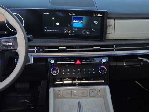 Certified 2025 Hyundai Santa Fe Calligraphy image 24