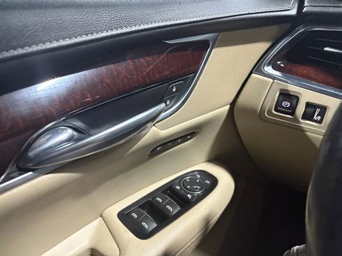 Used 2017 Cadillac XT5 Luxury w/ Driver Awareness Package image 21