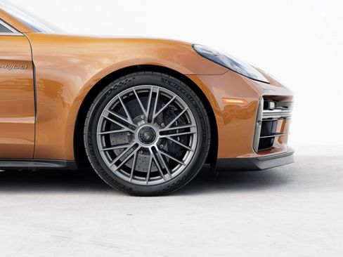 Certified 2025 Porsche Panamera Turbo S AWD/4WD image 8