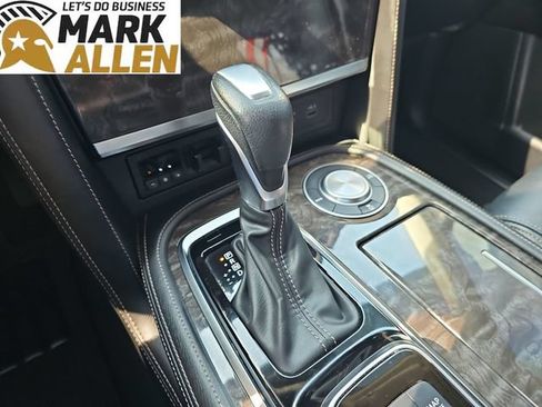 Used 2023 Nissan Armada Platinum w/ Captain's Chairs Package RWD image 15