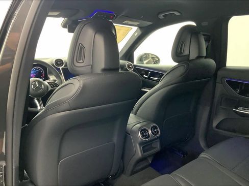 New 2026 Mercedes-Benz GLC 300 image 18