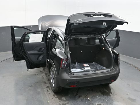 New 2026 Nissan Kicks S image 34