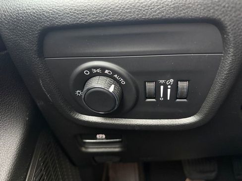 New 2026 Jeep Grand Cherokee Laredo AWD/4WD image 18