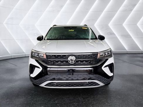 Used 2024 Volkswagen Taos S image 2