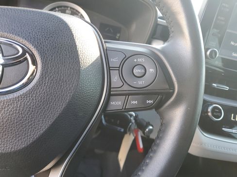 Used 2022 Toyota Corolla SE image 29
