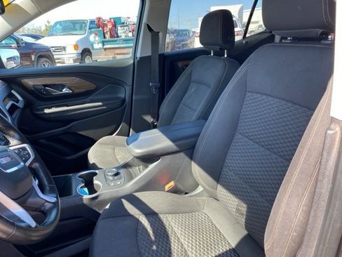 Used 2020 GMC Terrain SLE w/ Driver Convenience Package AWD/4WD image 15