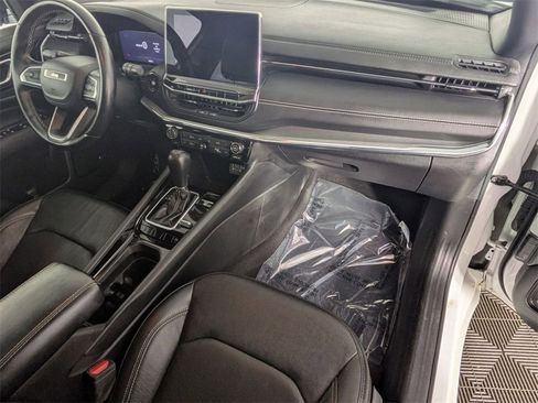 Certified 2022 Jeep Compass High Altitude image 33