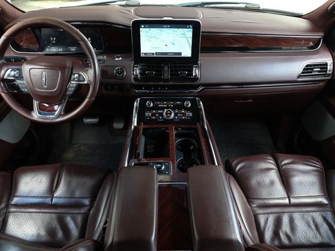 Used 2018 Lincoln Navigator L Black Label image 2