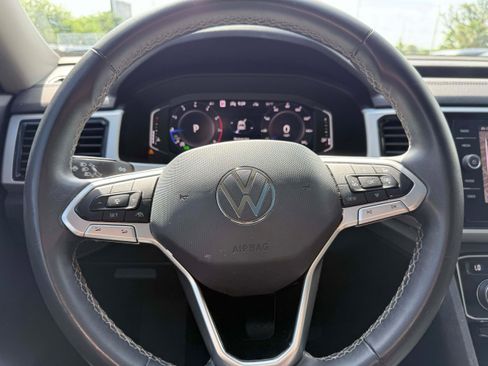 Used 2022 Volkswagen Atlas SEL AWD/4WD image 18
