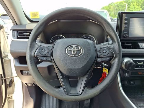 Certified 2019 Toyota RAV4 LE AWD/4WD image 21