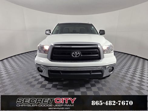 Used 2012 Toyota Tundra 4x4 Double Cab image 2