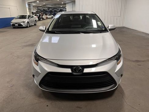 Used 2023 Toyota Corolla LE image 8