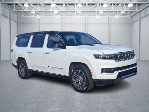 Used 2024 Jeep Grand Wagoneer L 4WD image 1