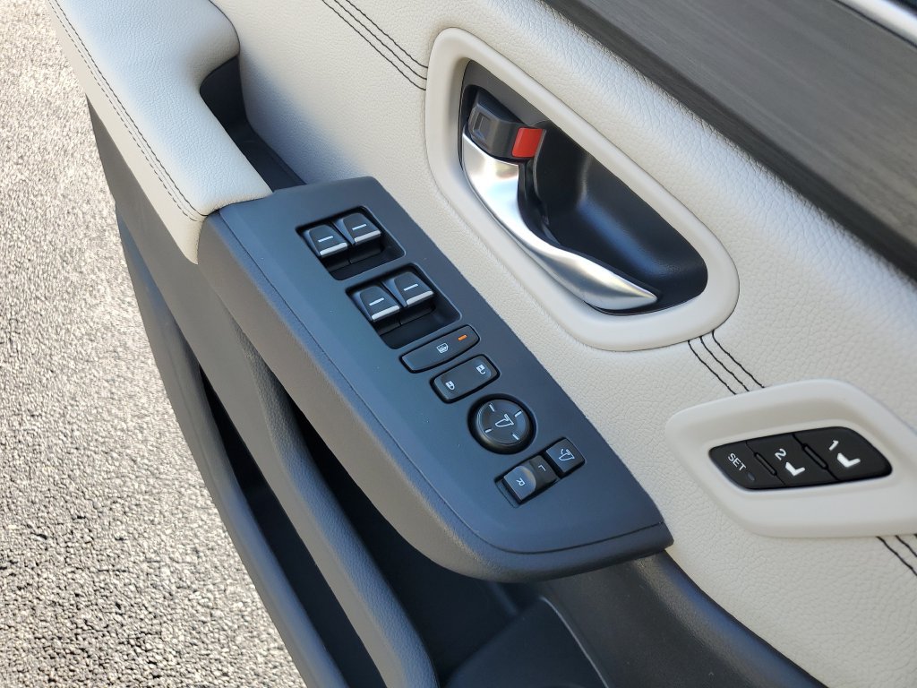 New 2026 Honda Pilot Touring image 23