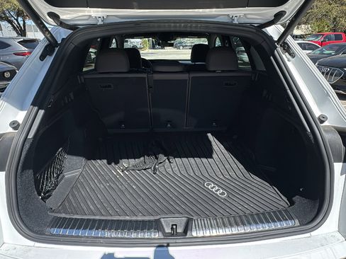 Used 2025 Audi Q5 Premium AWD/4WD image 24