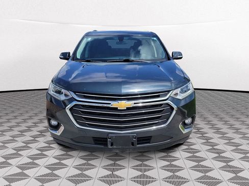Used 2019 Chevrolet Traverse LT FWD image 2