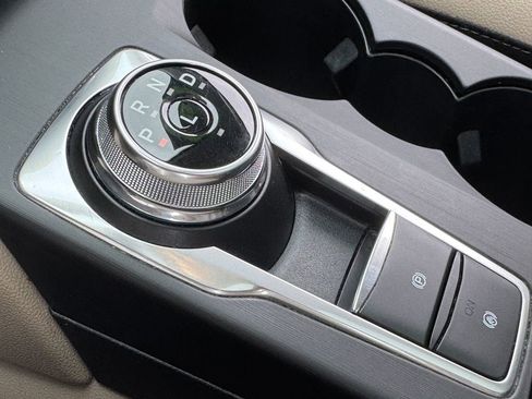 Used 2022 Ford Escape Titanium w/ Class II Trailer Tow Package AWD/4WD image 26