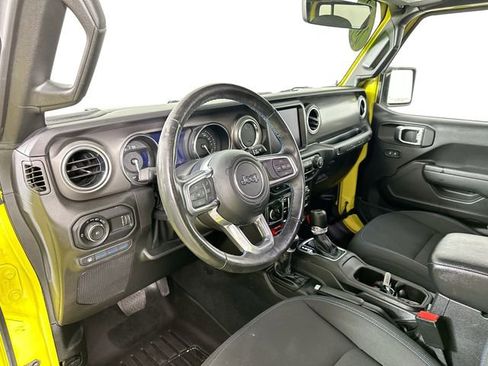 Used 2023 Jeep Wrangler Unlimited Rubicon 4xe w/ Cold Weather Group AWD/4WD image 20