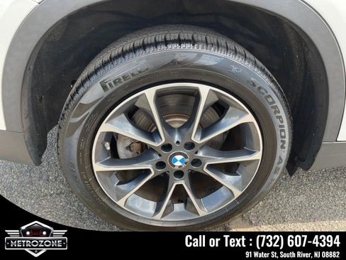 Used 2017 BMW X5 xDrive50i w/ Executive Package image 36