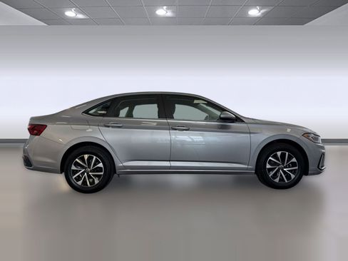 Used 2025 Volkswagen Jetta S FWD image 8