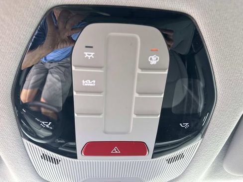 Used 2025 Kia K4 FWD image 20