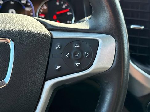 Used 2022 GMC Acadia SLT w/ Technology Package image 26