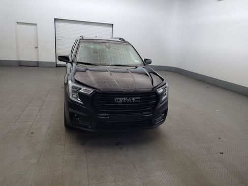 Used 2023 GMC Terrain SLT w/ Infotainment Package II FWD image 14