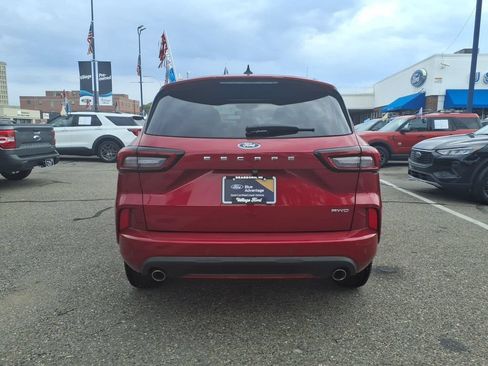 Certified 2024 Ford Escape ST-Line w/ Tech Pack #1 AWD/4WD image 8