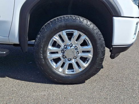 Used 2023 GMC Sierra 2500 Denali w/ Denali Ultimate Package image 9