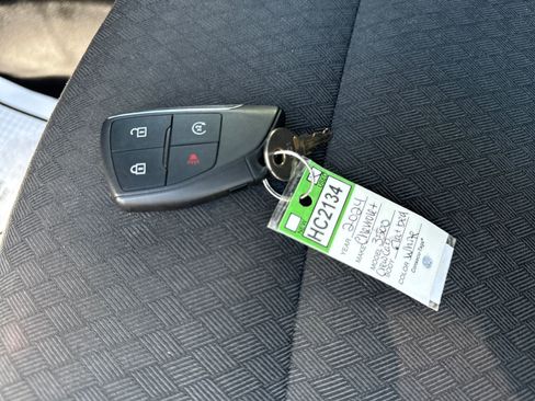 Used 2024 Chevrolet Silverado 3500 LT w/ Convenience Package image 29