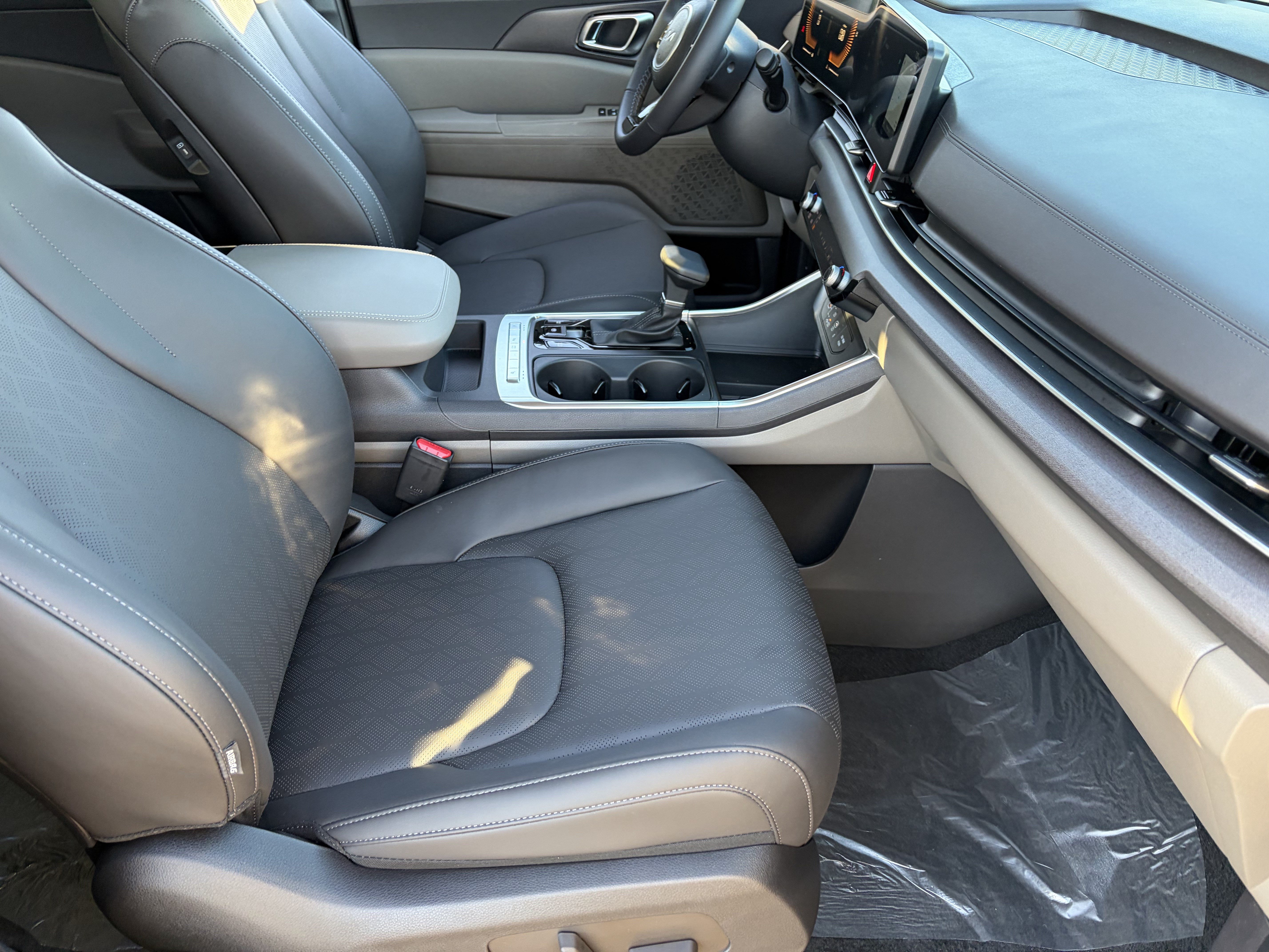 New 2026 Kia Carnival EX FWD image 9